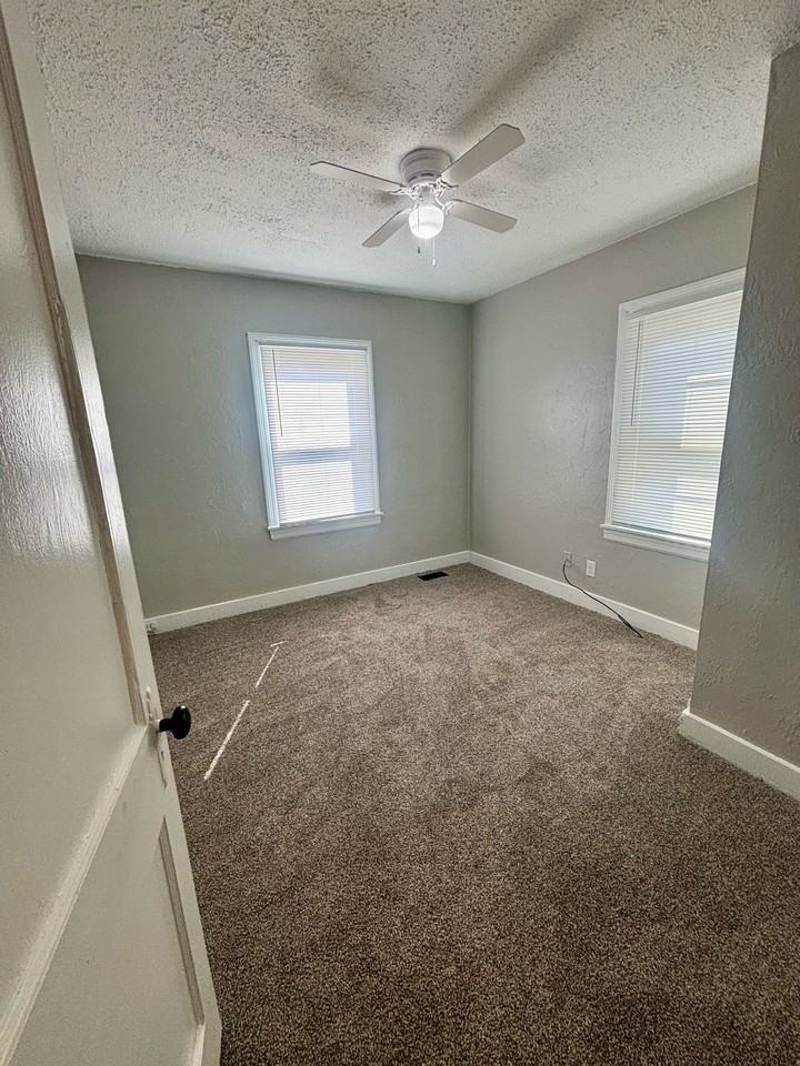 1547 Longfield Ave #1 - Photo 7 of 10