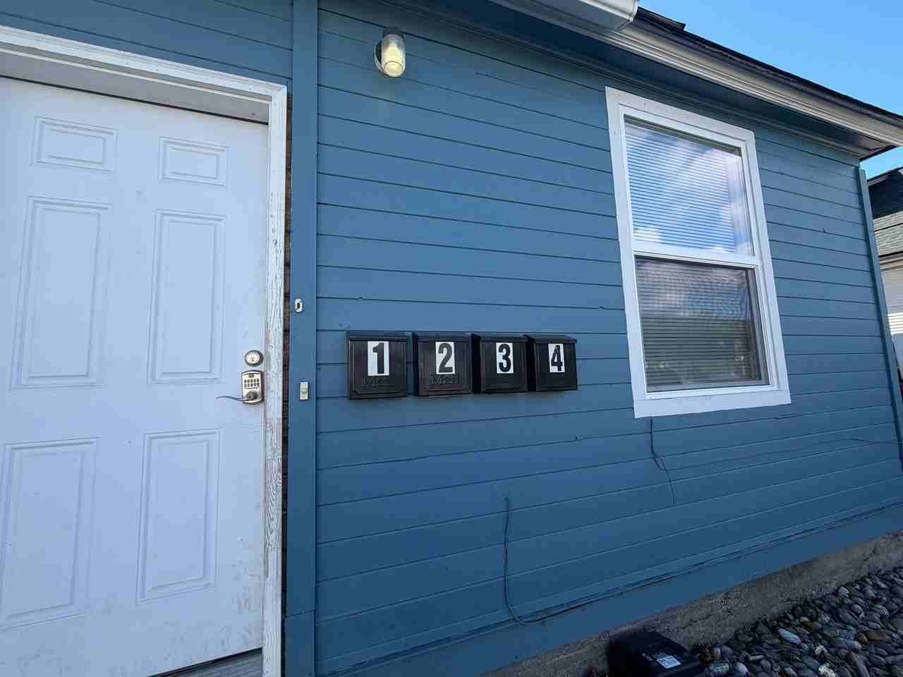 3018 East Olympic - Photo 3 of 4