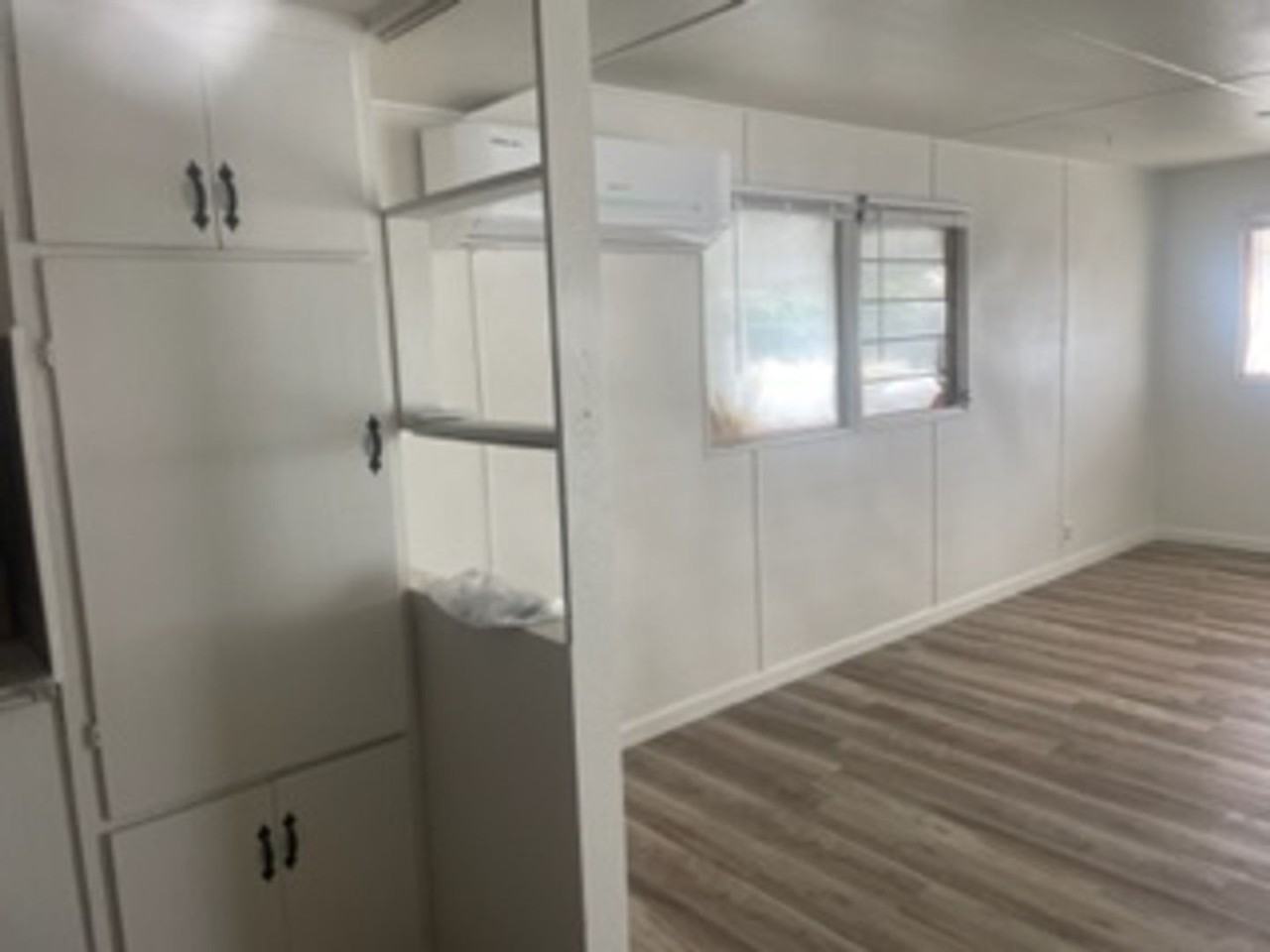 1044 W Johnston Ave - Photo 4 of 28