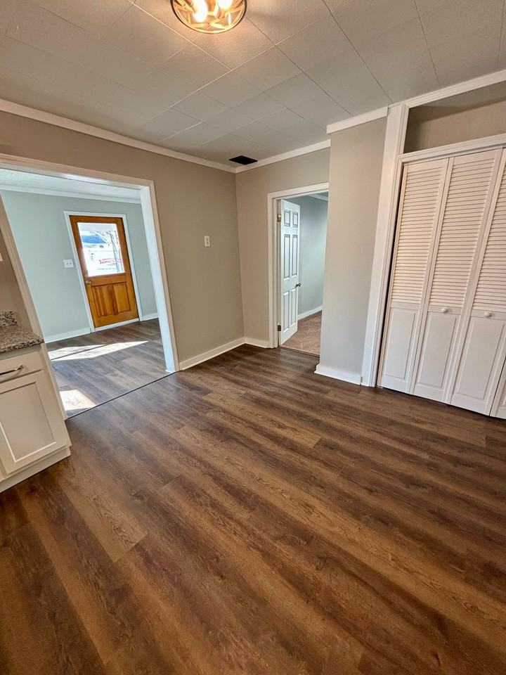 3707 Powell Ave #1 - Photo 5 of 11