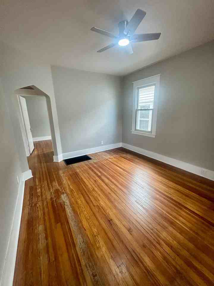 1310 Earl Ave #1 - Photo 3 of 13