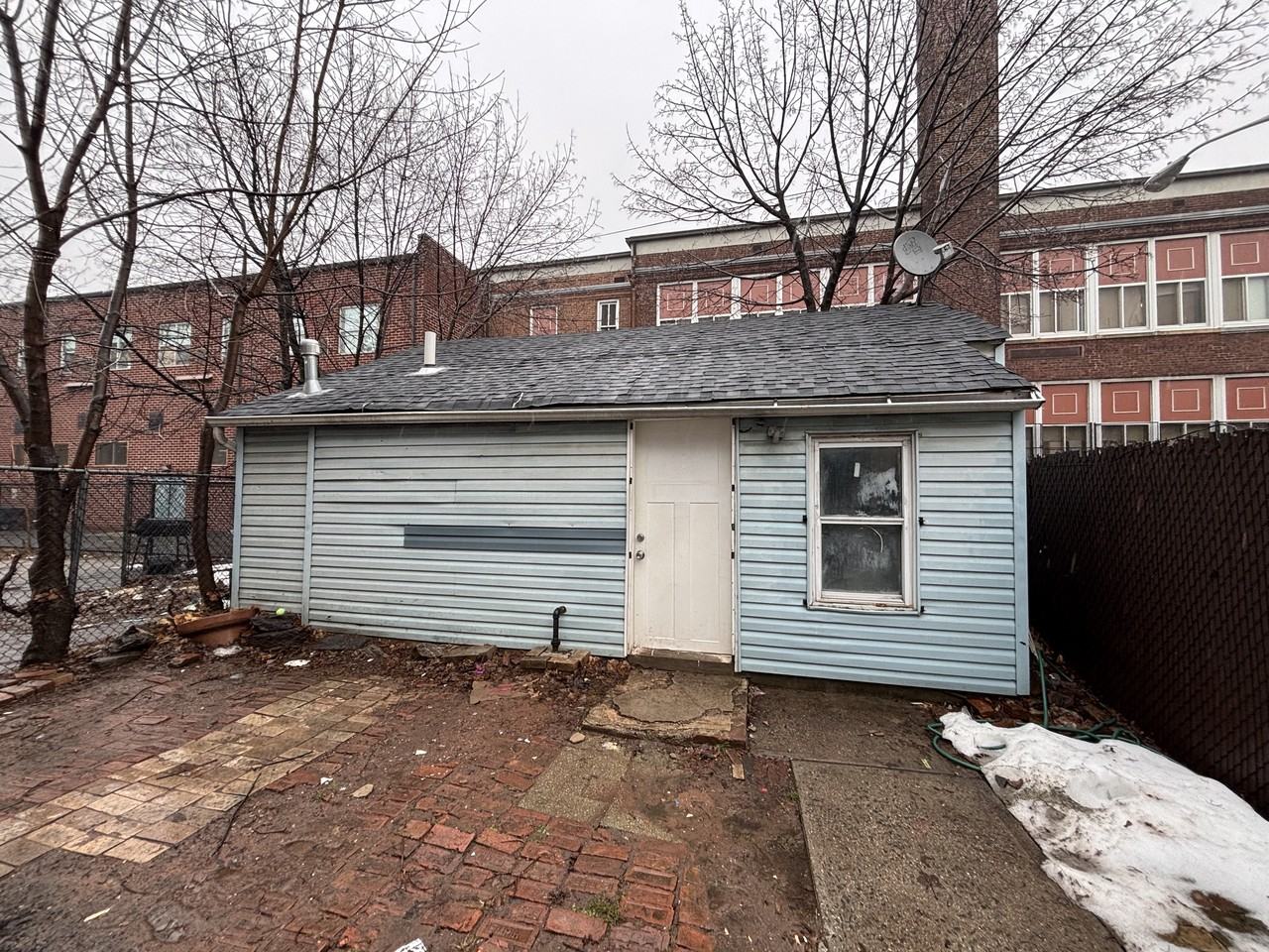 247 Inslee Place - Photo 6 of 6