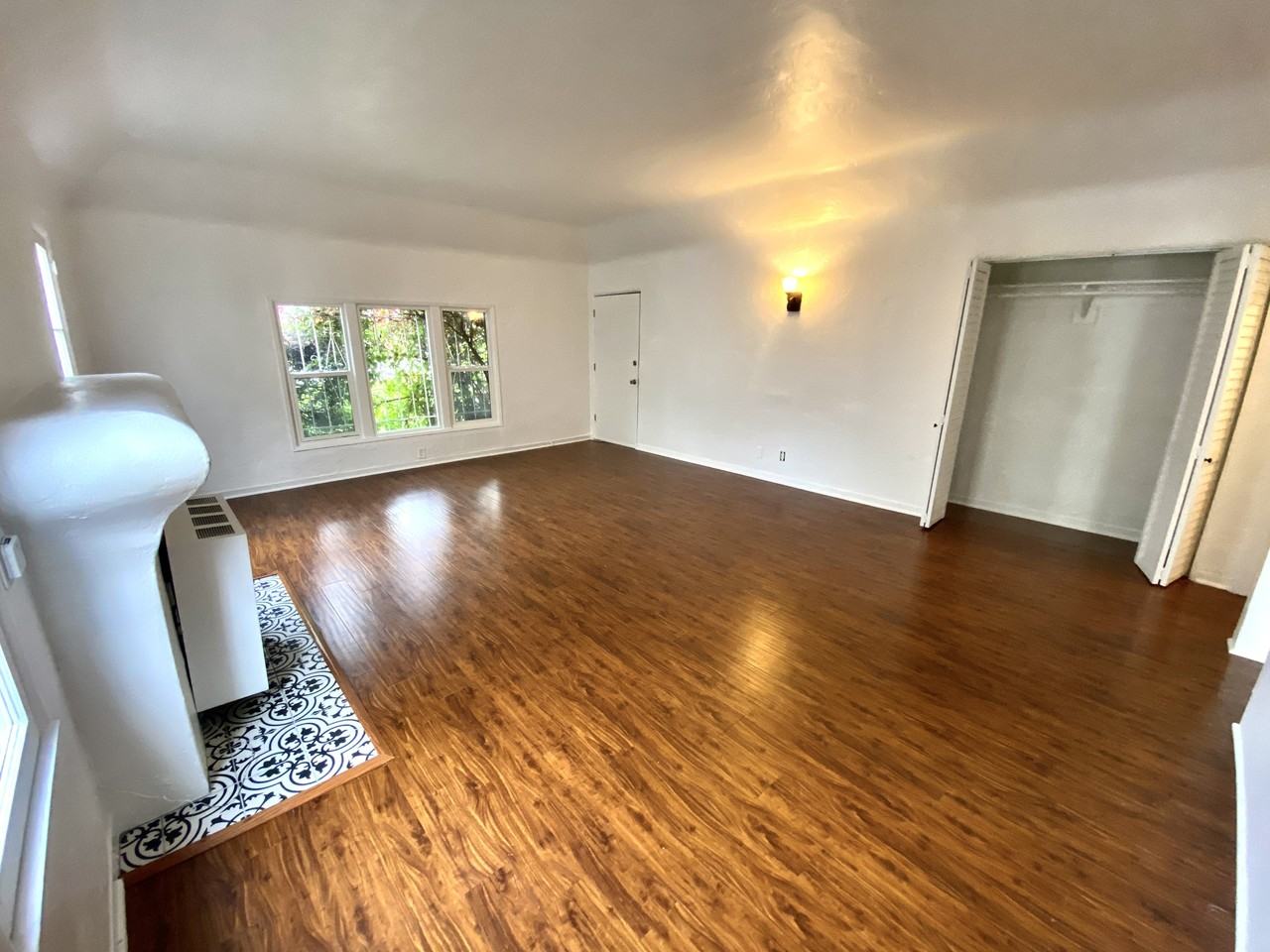 2117 S Marvin Ave #2117 - Photo 4 of 15