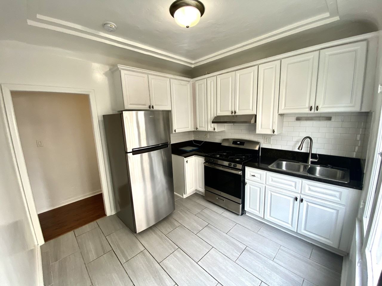 2117 S Marvin Ave #2117 - Photo 7 of 15