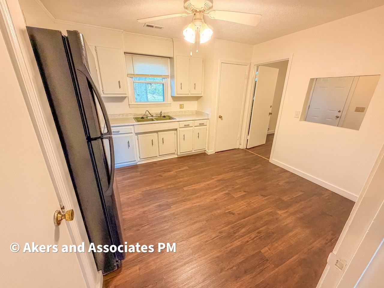 3 Prestbury Dr #1 - Photo 6 of 18