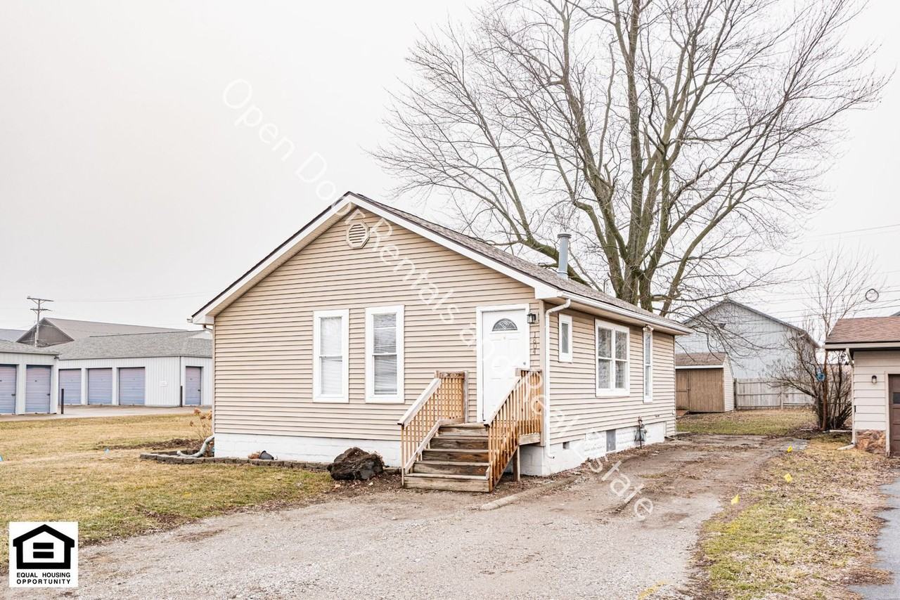1804 Phillip St - Photo 2 of 32