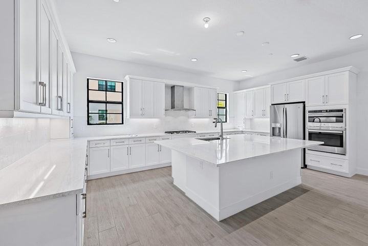 5260 Beckman Terrace - Photo 4 of 8