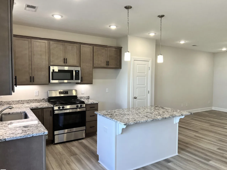 207 Taylor Woods Ct #1 - Photo 5 of 16