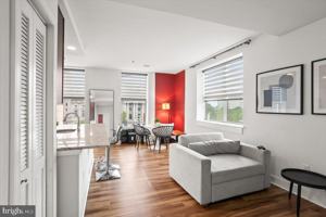 featured image of 231 State St #1