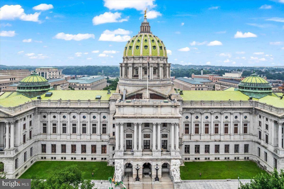 231 State St #1 - Photo 3 of 12