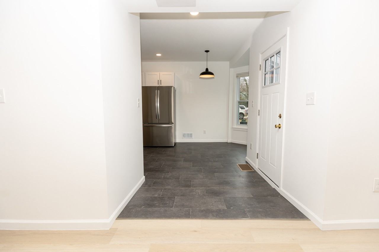 717 N Congress St #1 - Photo 5 of 29