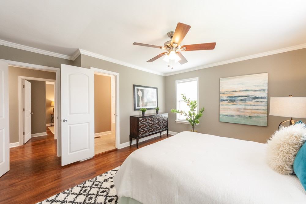 833 Grove St #1 - Photo 5 of 26