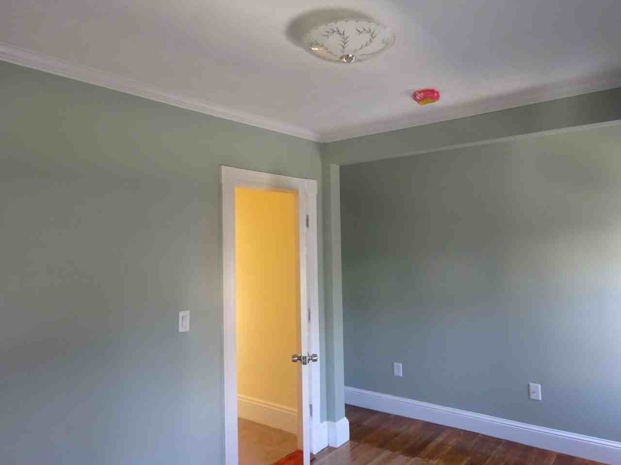 24A Oak Square Ave - Photo 4 of 14