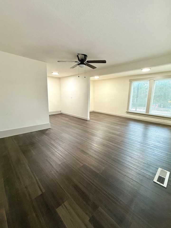 3428 W Colorado Ave Bldg 200 #10 - Photo 2 of 13