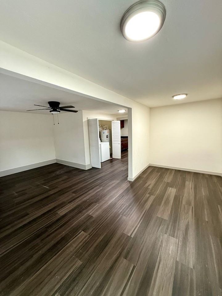 3428 W Colorado Ave Bldg 200 #10 - Photo 5 of 13