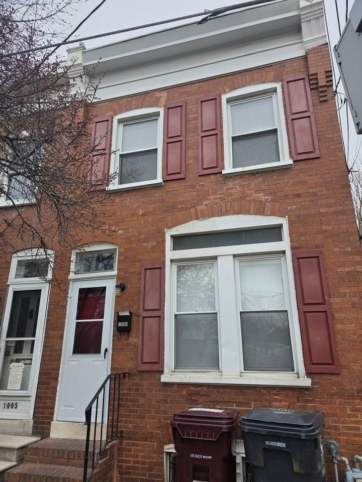 1003 Maple St - Photo 3 of 34