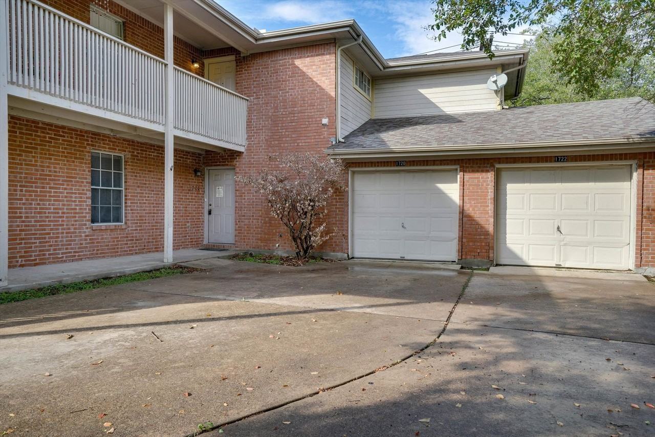 1722 Rawhide Loop - Photo 2 of 22