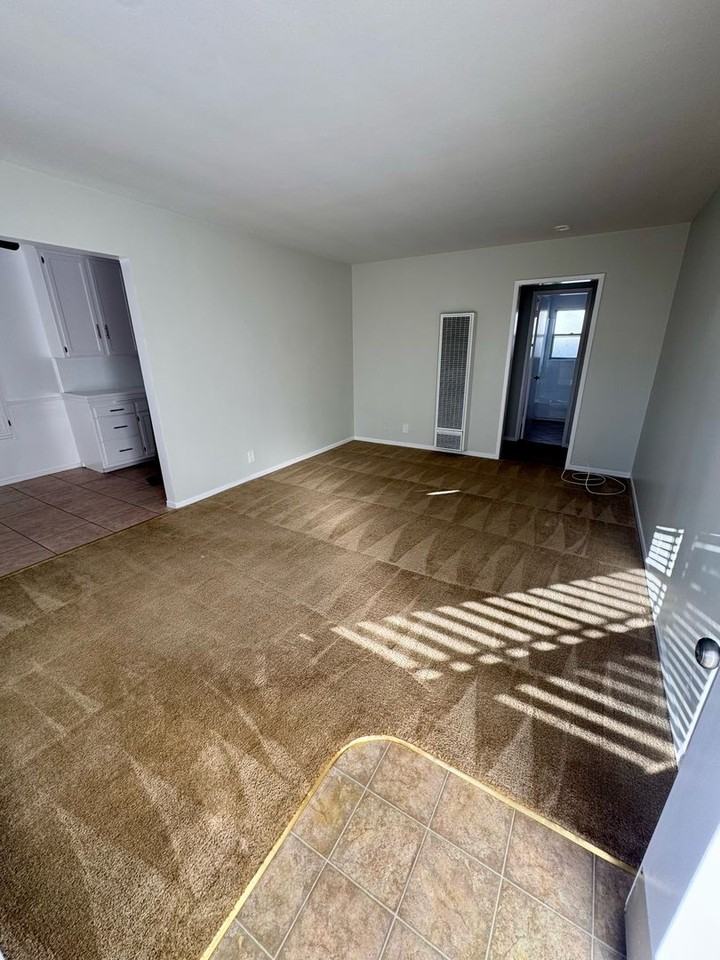 1517 E 3rd St #12 - Photo 3 of 10