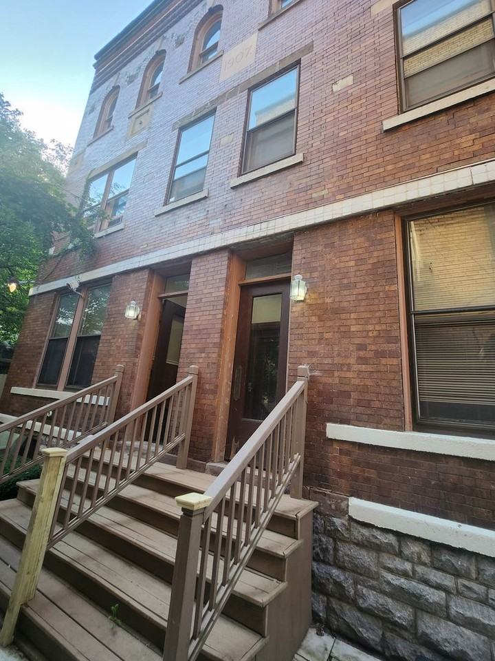 83-85 Meigs Street - Photo 3 of 44