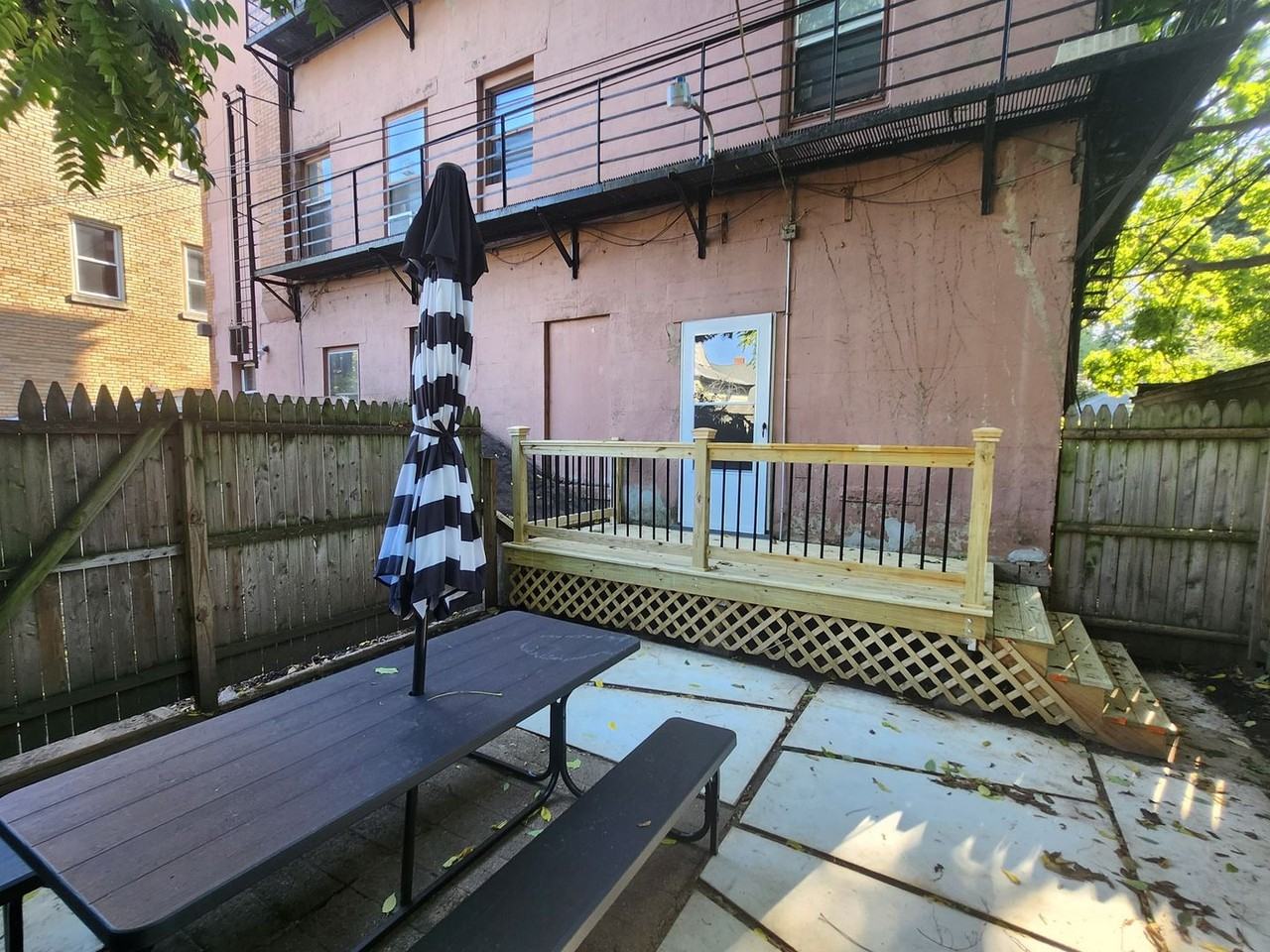 83-85 Meigs Street - Photo 5 of 44