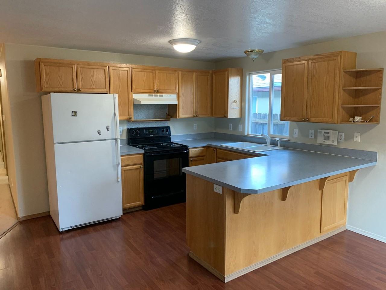 1316 Bluegrass St Se - Photo 2 of 14