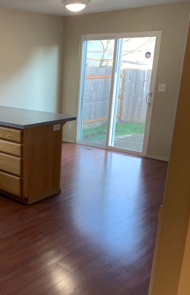 1316 Bluegrass St Se - Photo 4 of 14