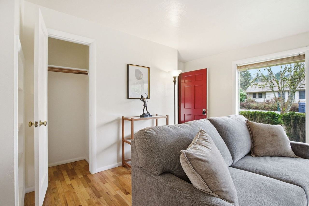 2925 Charnelton St - Photo 7 of 30