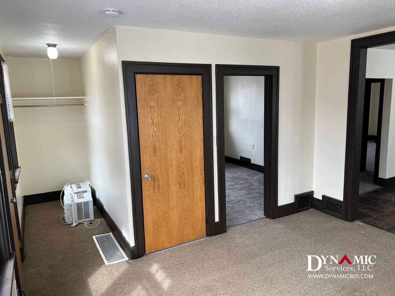 730 1/2 S Spring Ave - Photo 4 of 34