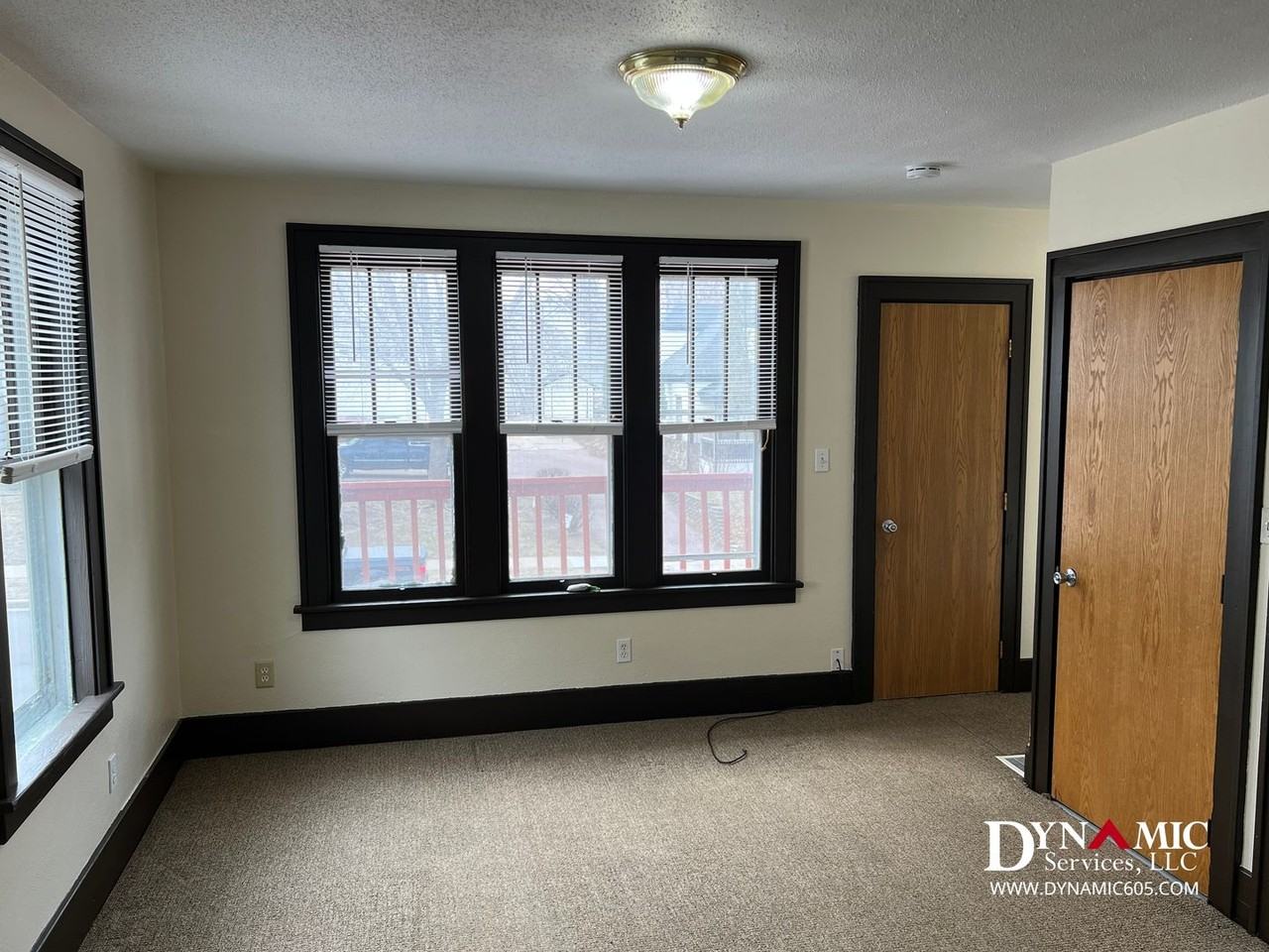 730 1/2 S Spring Ave - Photo 6 of 34