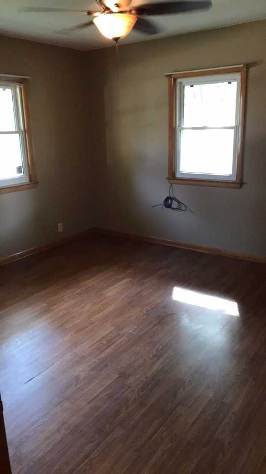 2620 15th Ave N - Photo 6 of 7