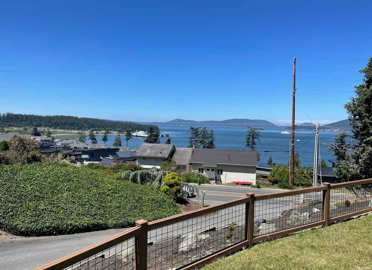 4314 Eagle View Ct - Photo 2 of 26