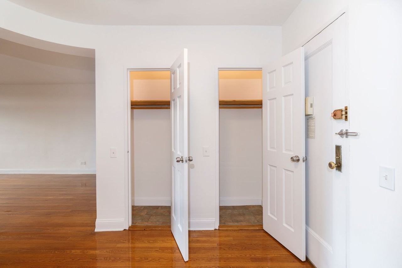 150 Greenway Ter - Photo 7 of 22