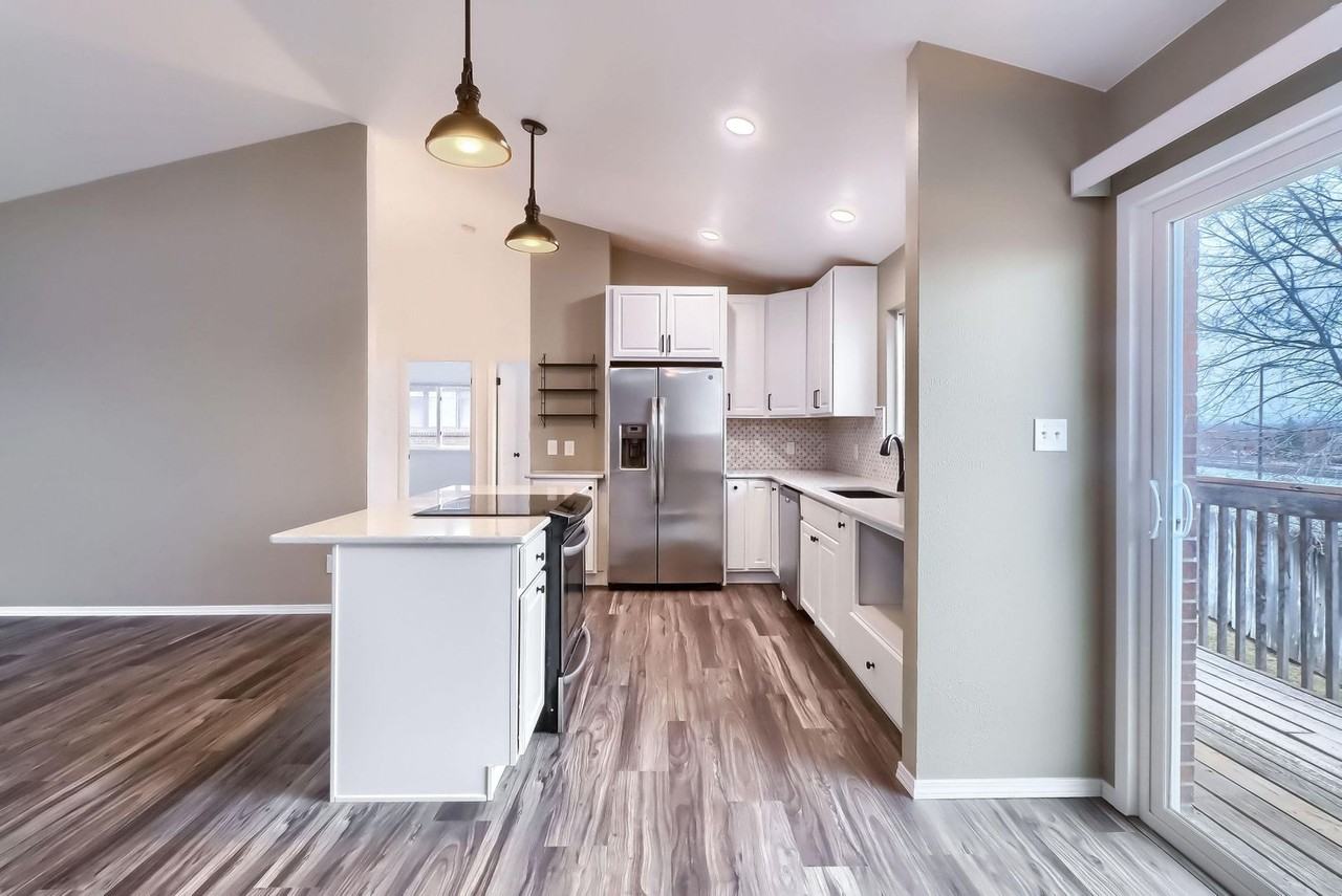 5357 S Prescott St - Photo 4 of 44