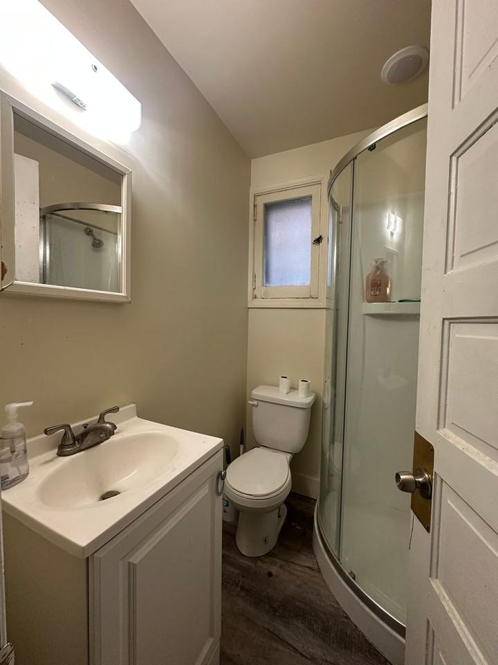 349 W Mcmillan St - Photo 4 of 15