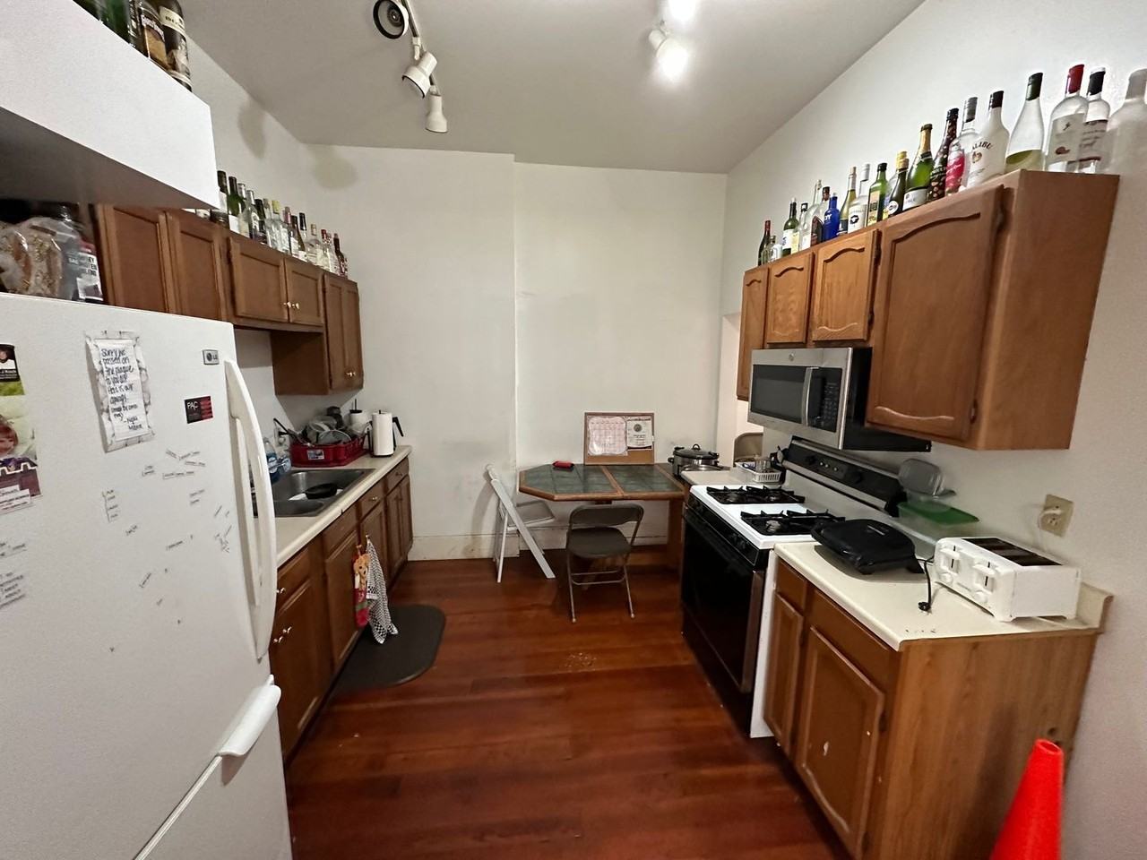 269 Emming St - Photo 5 of 16