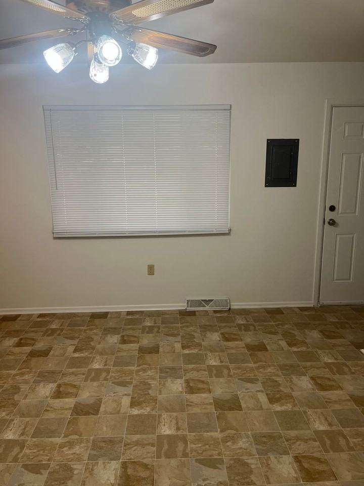 220 9th St - Photo 2 of 16