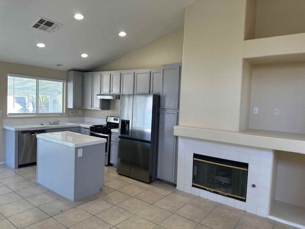 6056 Hidden Rock Dr - Photo 6 of 25