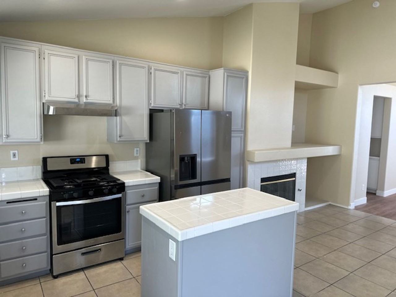 6056 Hidden Rock Dr - Photo 7 of 25