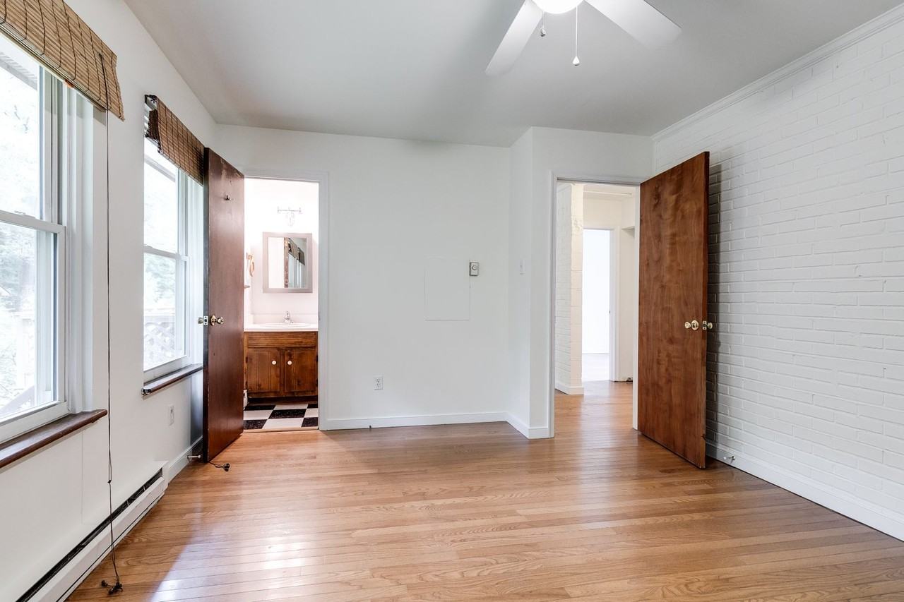 2261 Ives Ln - Photo 4 of 20