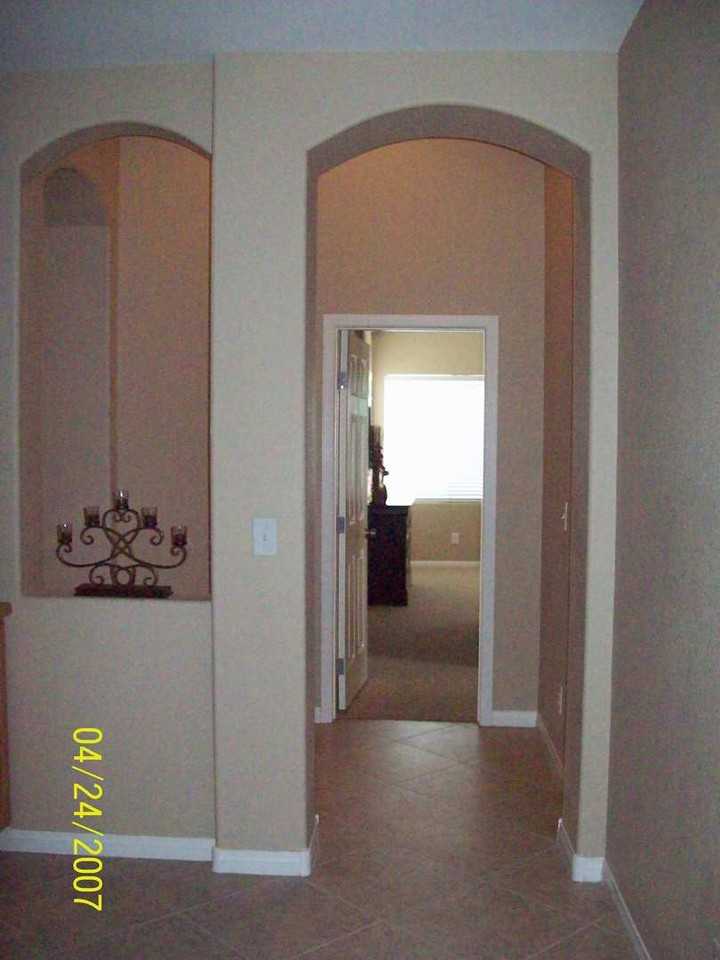 5673 Alington Bend Dr - Photo 3 of 32