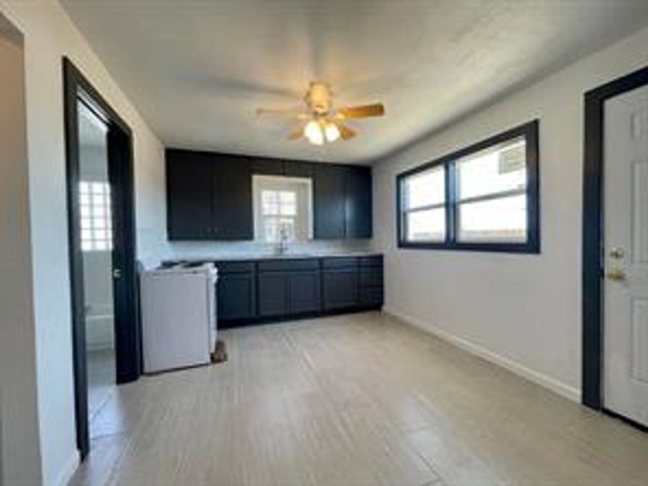 1510 N 20th St - Photo 4 of 6