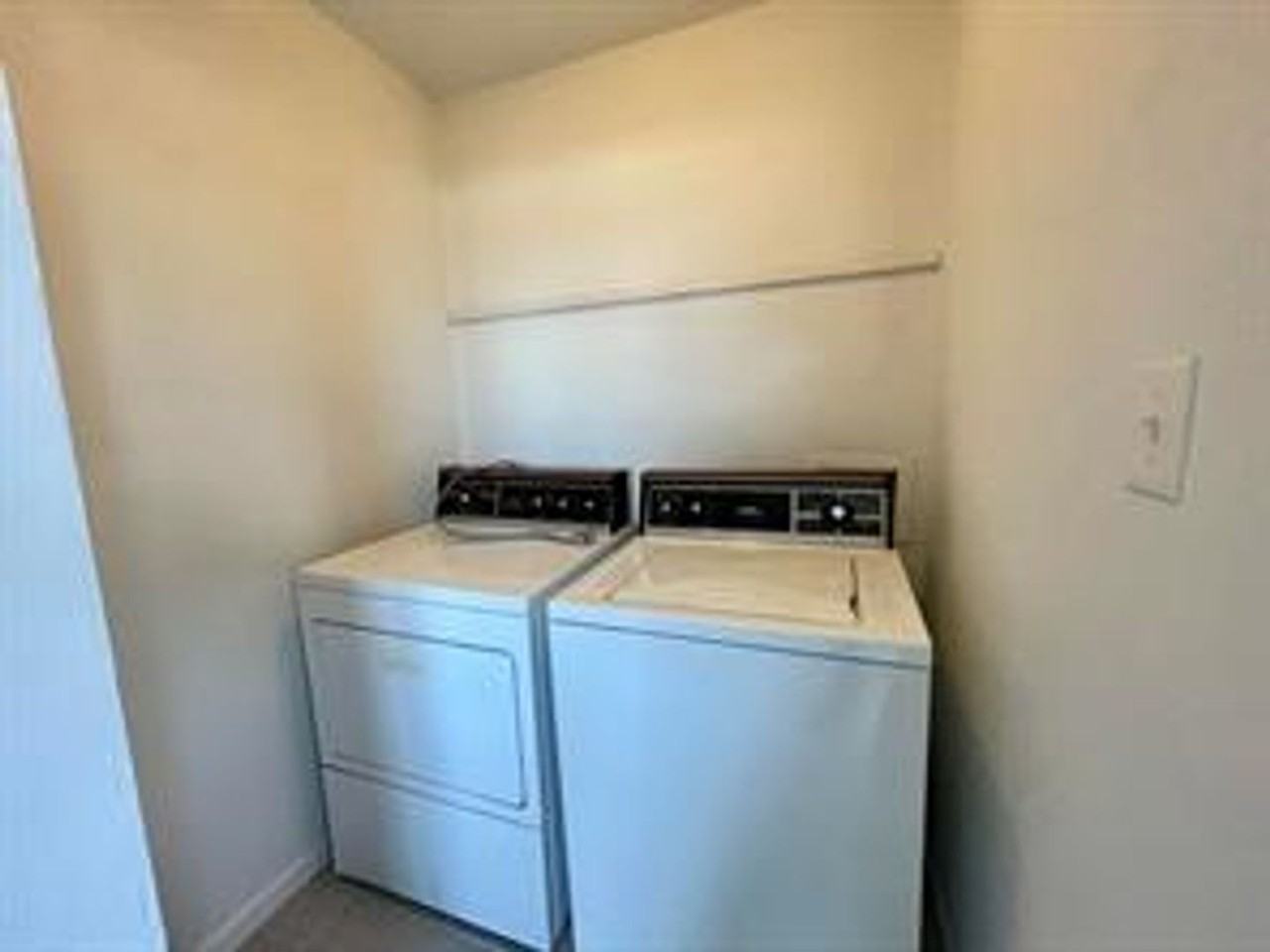 1510 N 20th St - Photo 5 of 6