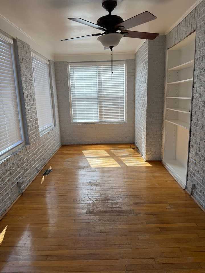 944 Harrington Ave - Photo 6 of 22