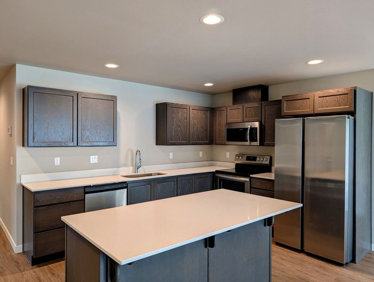 2219 Se Marlette Rd - Photo 2 of 21