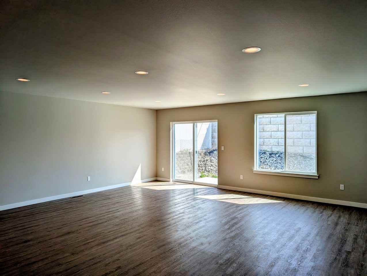 2219 Se Marlette Rd - Photo 7 of 21