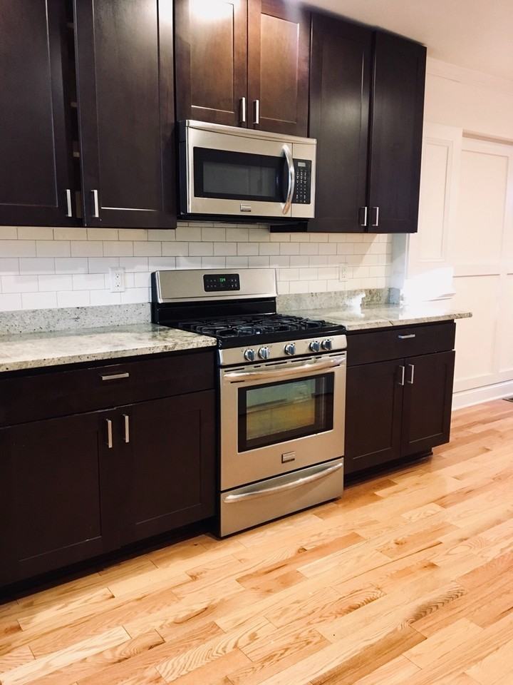 1455 Richardson St - Photo 7 of 22