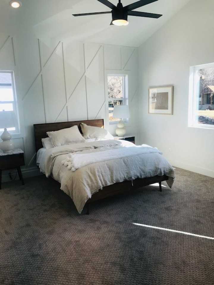 136 S Orchard Dr - Photo 3 of 27