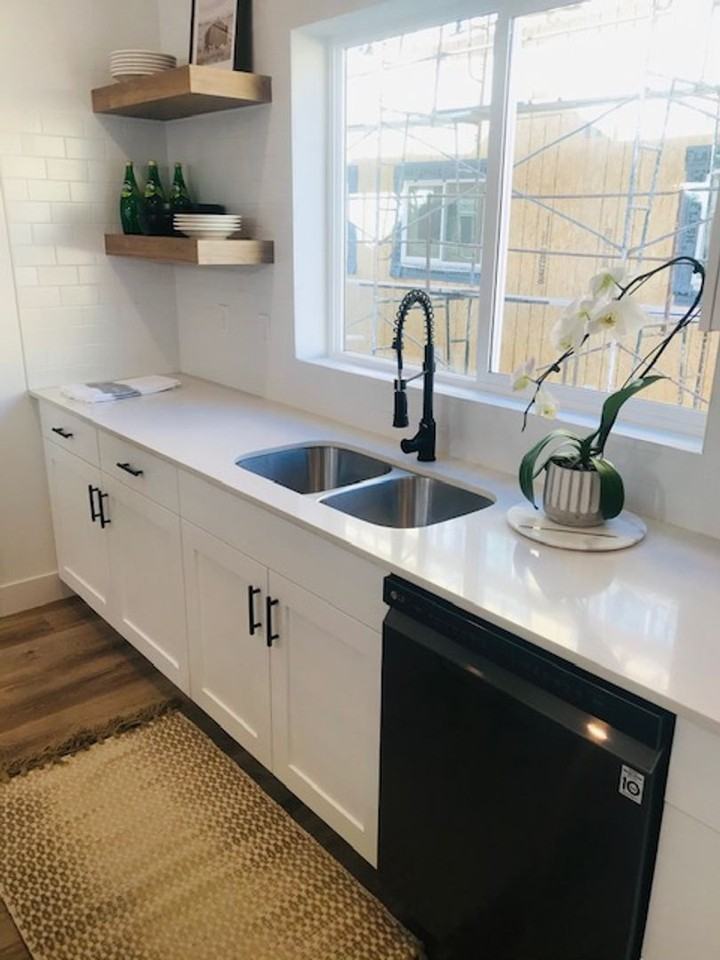 136 S Orchard Dr - Photo 7 of 27