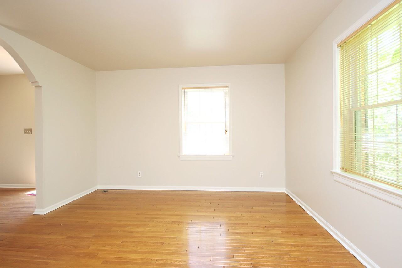 43 Georgetown Grn - Photo 2 of 20