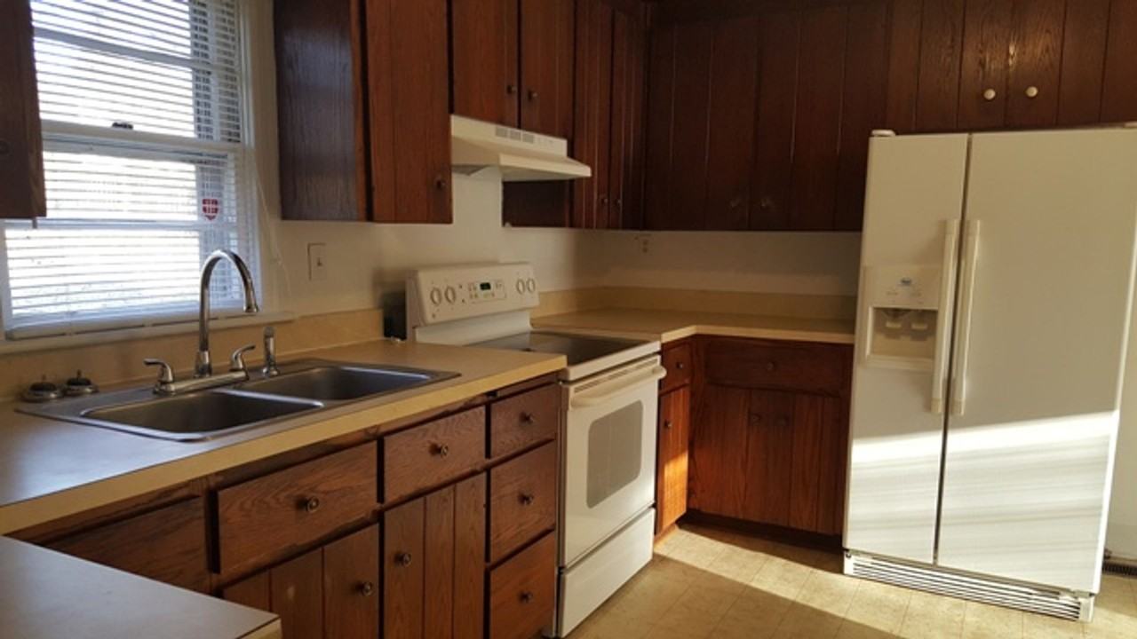 102 Berger St - Photo 7 of 17